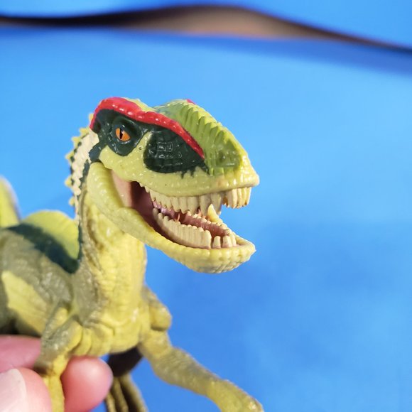 Jurassic Clash Dino Encounter Highly Detailed Raptor Dinosaur Figure Collectible - Picture 4 of 13